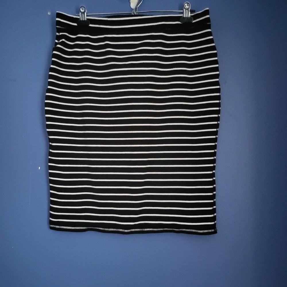 Body hug skirt
